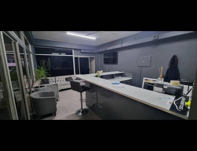 BUSINESS FOR SALE IN GOODWOOD CENTRAL